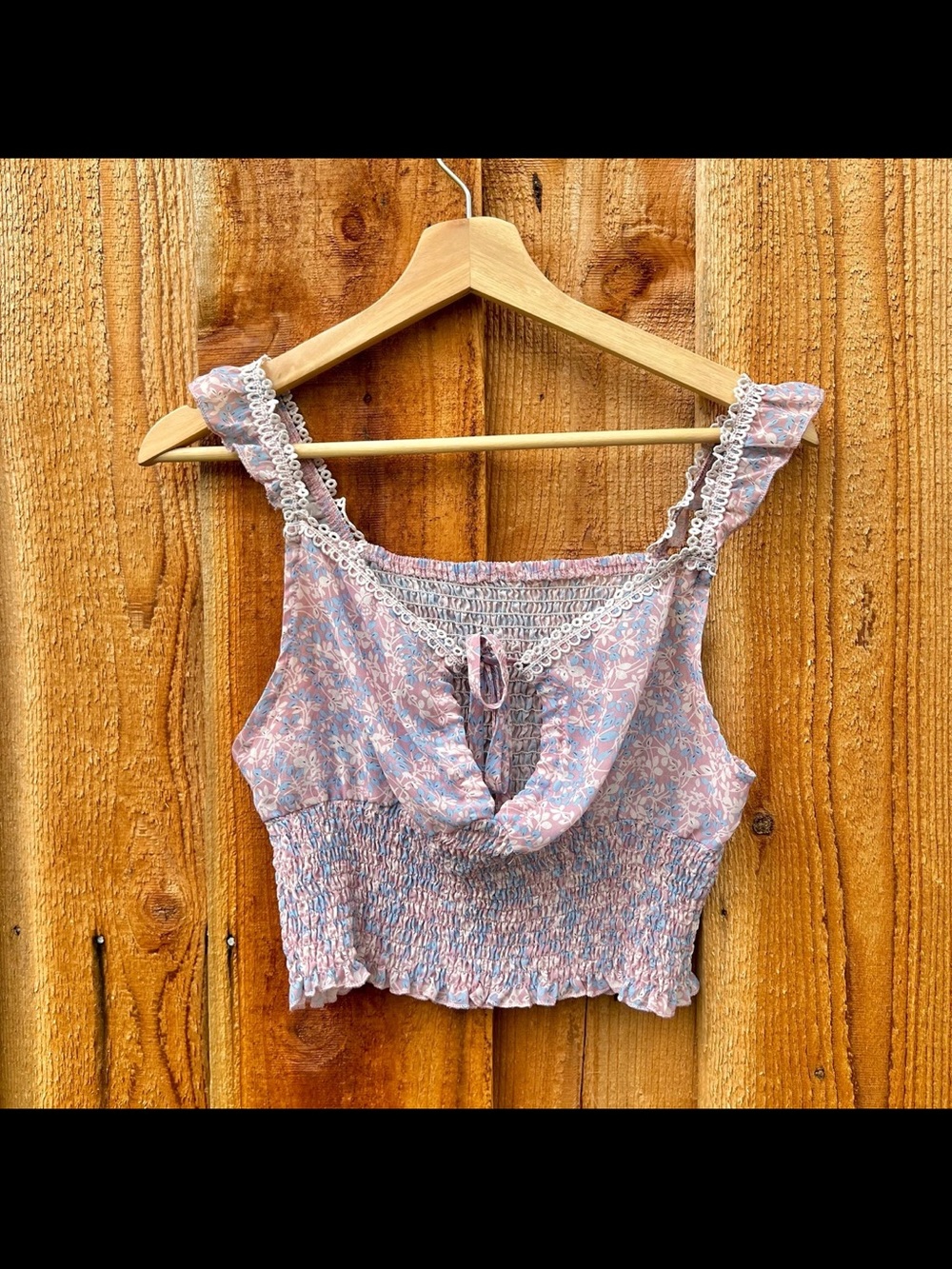 2/$30 ✨ Pink Lilac and Blue Floral Shirred Ruffle Tie-Front Crop Top 🌿